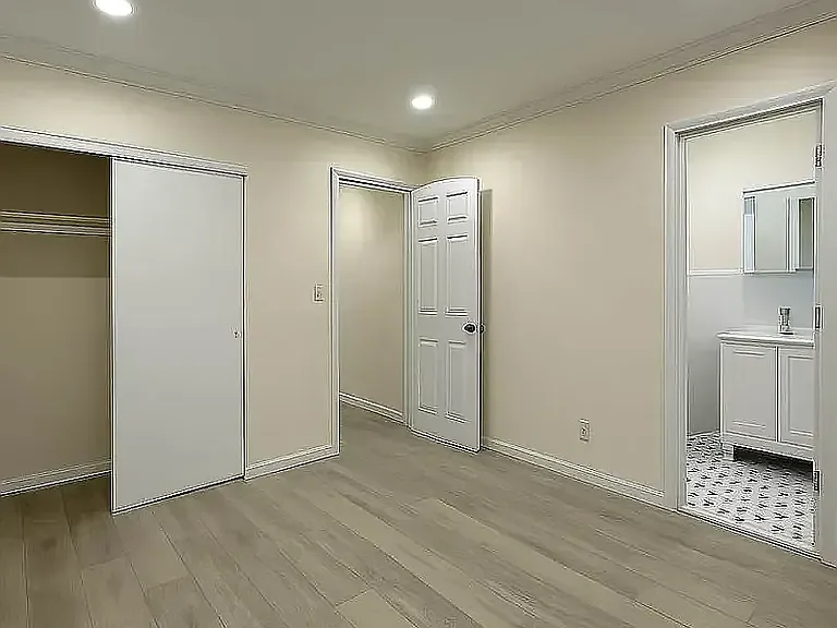25-60 48th St #3 — Photo 2