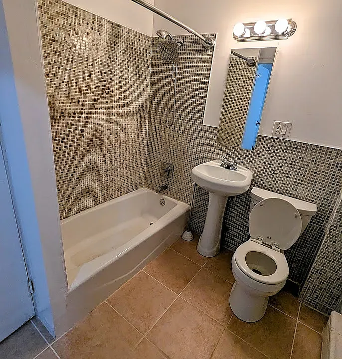 112A Nassau Ave #3