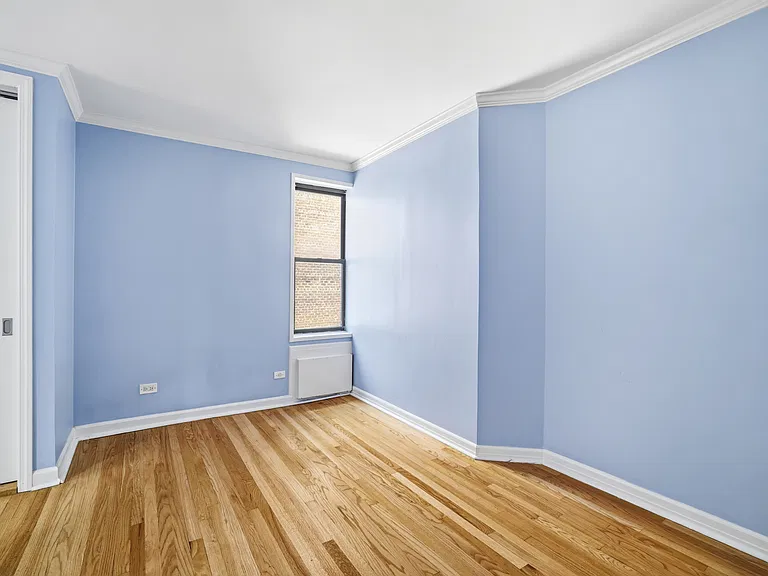 400 W 58th St #3JK — Photo 9