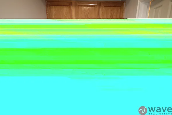 Rented by Wave Real Estate Group | media 23