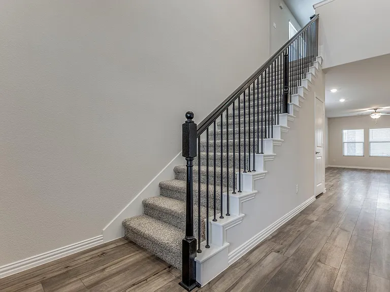 5011 Bellhurst Dr — Photo 6