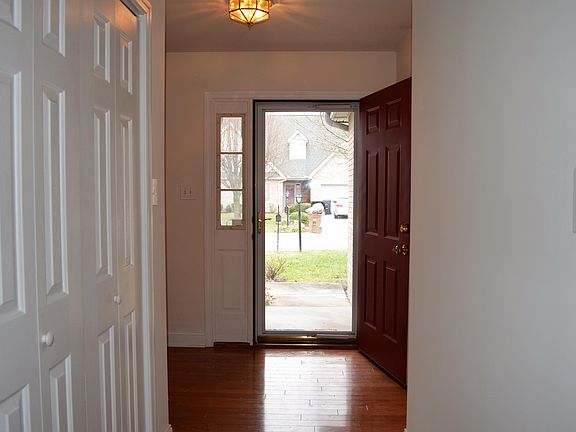3rd image of 4319 Mill Pond Dr #7