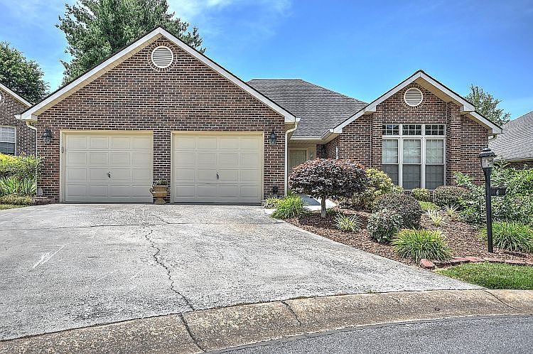 1st image of 4 Sterling Cir #0
