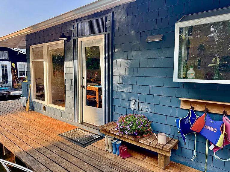 3146 Portage Bay Pl E #I — Photo 2