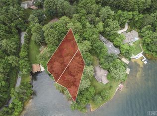 16 & 17 NE Shore Dr, Lake Toxaway, NC 28747