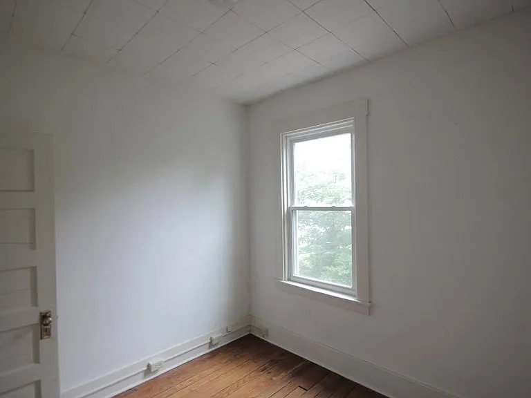 126 S Trenton Ave — Photo 5