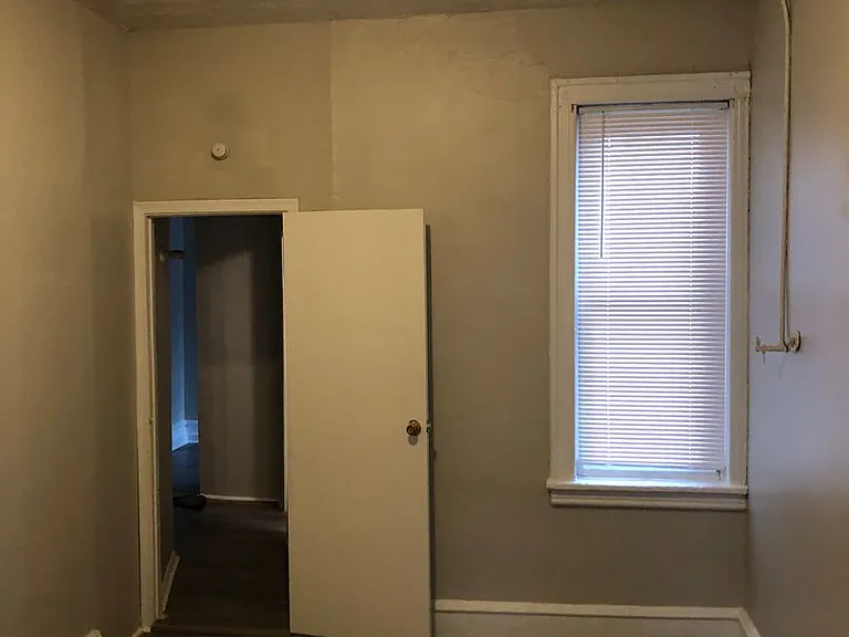 1232 West Somerset Street — Photo 35