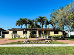 2810 SW 105th Ct, Miami, FL 33165