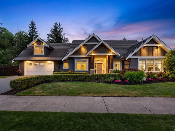 2241 Sussex Pl, Courtenay, BC V9N 0E3