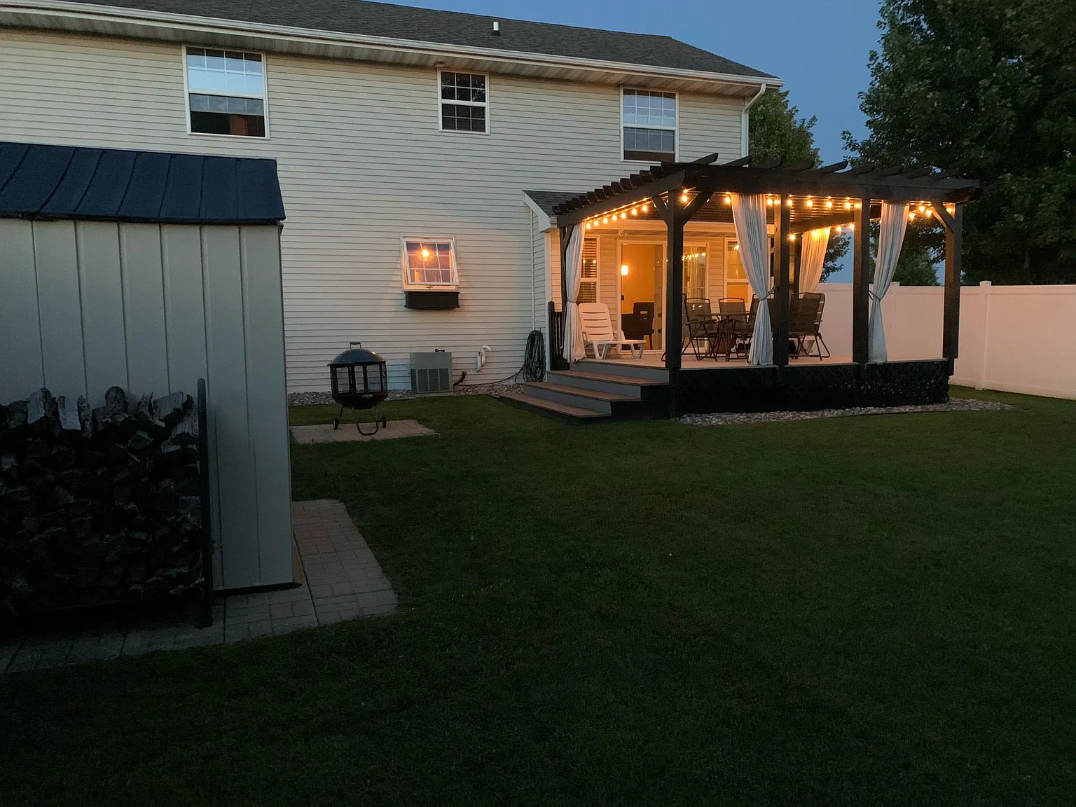 River Point Ct, De Pere — Photo 2