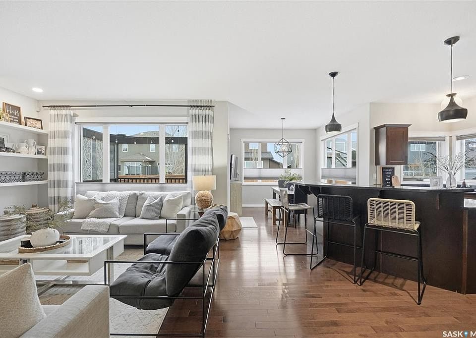 1st image of 1015 Muzyka ROAD