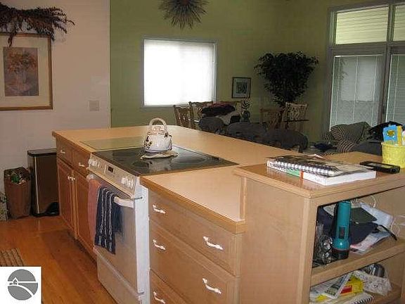 4th image of 121 N Bridge St #108