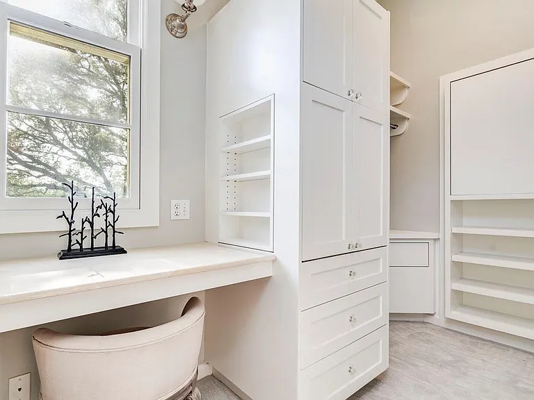 404 Almarion Dr — Photo 18