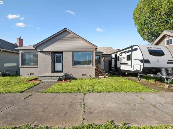 621 Maple St, Myrtle Point, OR 97458