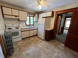 23 Holyoke St #1, Easthampton, MA 01027