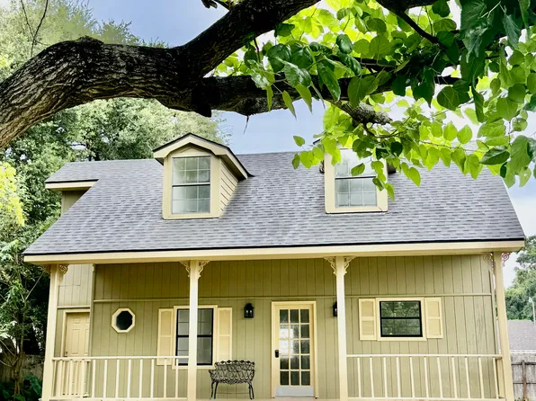 708 Patrick Dr, Broussard, LA 70518
