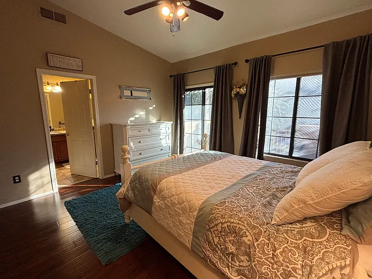 1702 E Bell Rd — Photo 13