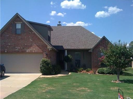 1st image of 206 Sherwood Dr