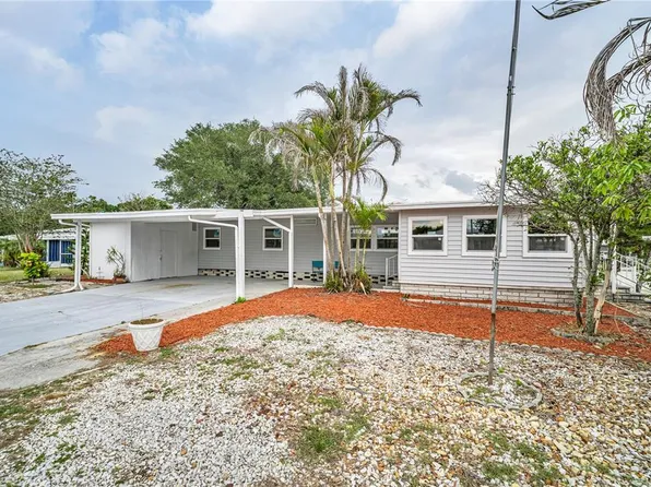 193 Blue Marlin Dr, Oldsmar, FL 34677