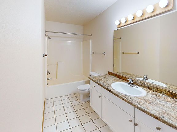 5th image of 3001 34th Ave S #2921-353