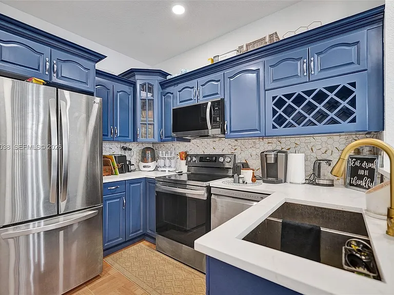 1315 N Santa Catalina Cir #1315 — Photo 7