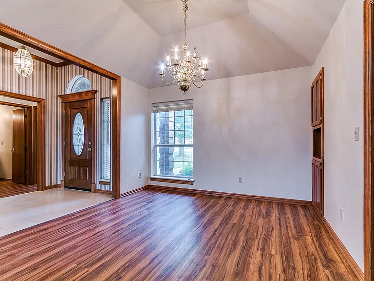 2913 Daybreak Dr — Photo 46