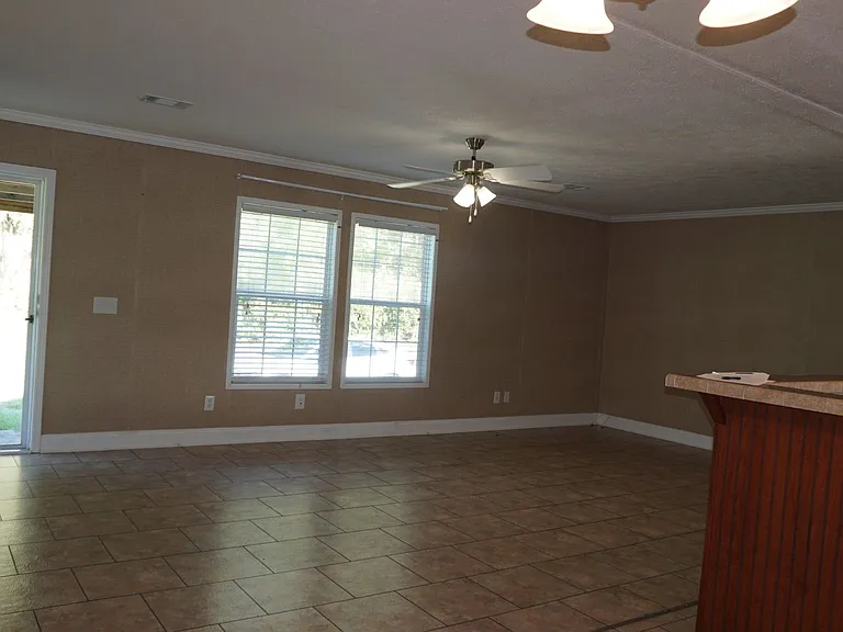 3876 Rowell Rd — Photo 3