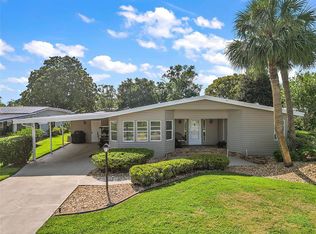 1025 Hilltop Rd, Tavares, FL 32778