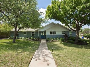 3520 Apple Valley Dr, Farmers Branch, TX 75234