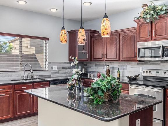 0010-Bloomfield (16)