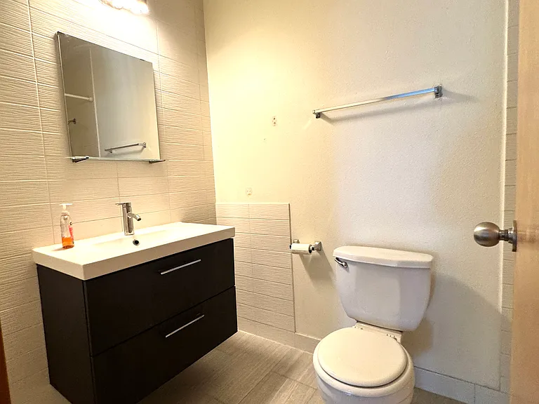 2229 NW Savier St #5 — Photo 13