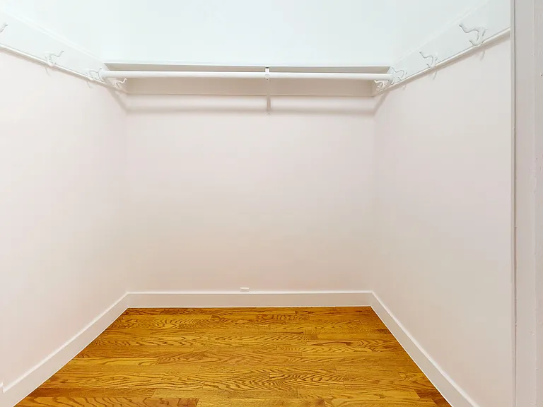 1408 California St #101 — Photo 10