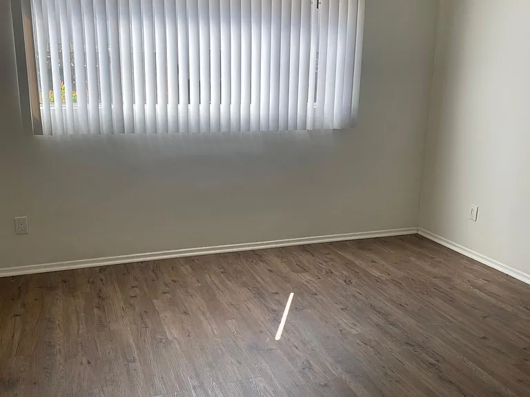 5155 Yarmouth Ave #3 — Photo 8