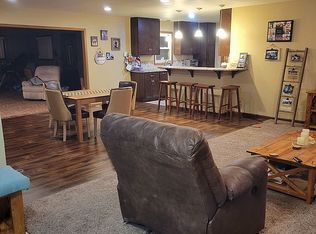 905 W J St, Leoti, KS 67861