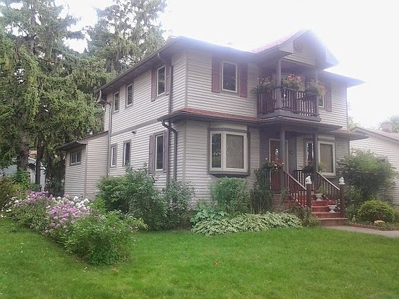 2nd image of 314 E Washington St