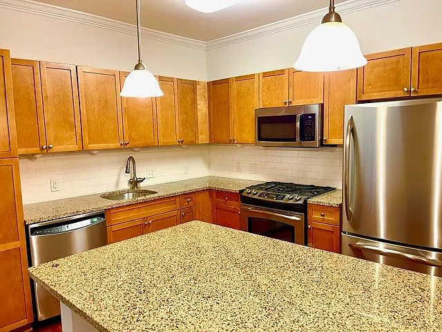 850 E Main St #316 — Photo 4