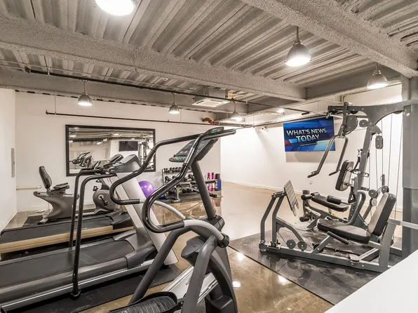 6122 Hudson Avenue image 25 of 29