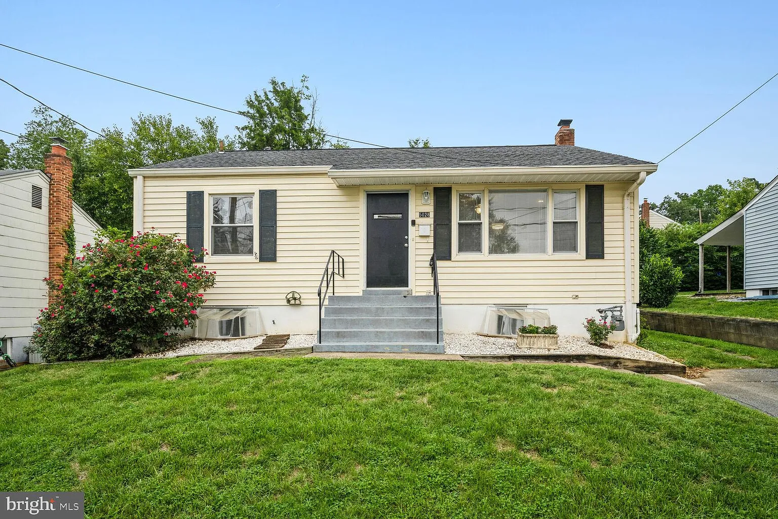 5028 Iroquois St photo 1
