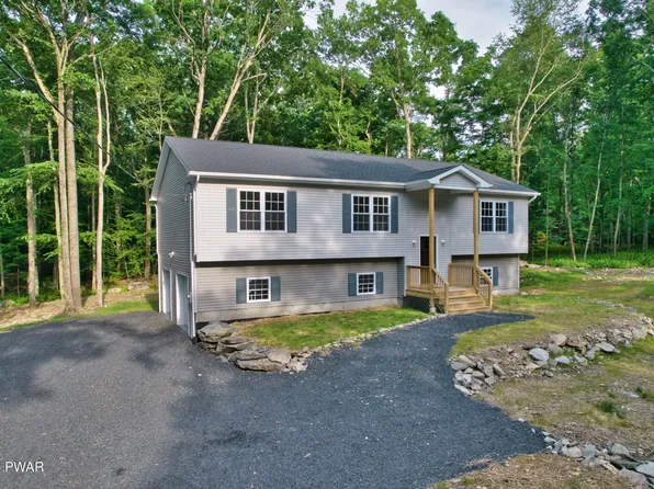 258 Water Forest Dr, Milford, PA 18337