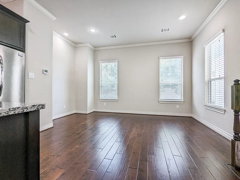 5323 Kiam St — Photo 18