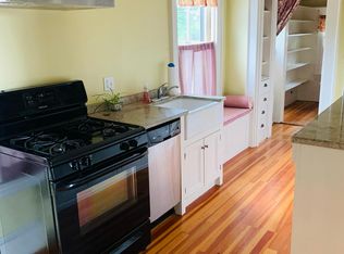 984 Chestnut St #2, Newton Upper Falls, MA 02464
