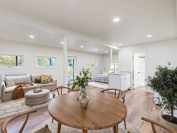 5th image of 225 Renaud Road