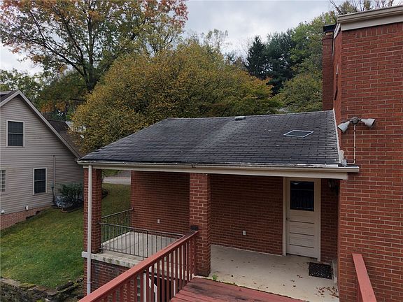 2nd image of 205 Washington Rd