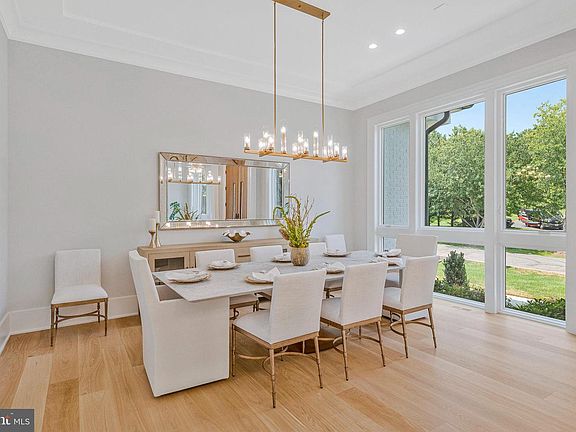 3rd image of 7007 Hector Rd