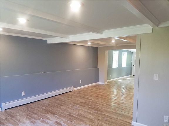 2nd image of 50 Scotchpine Dr