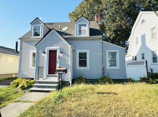 66 Stoehrs Pl, Bridgeport, CT 06606