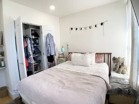 Rented by EastMount Realty LLC | media 6