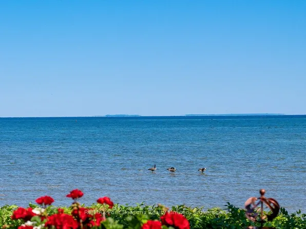 44 Trott Blvd #17, Collingwood, ON L9Y 5B7