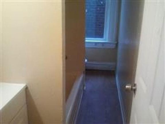 4th image of 2223 Chippewa St
