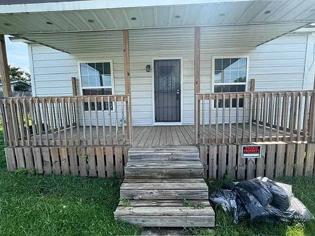 2 bed, 1020 sqft, $1,200 — Photo 1